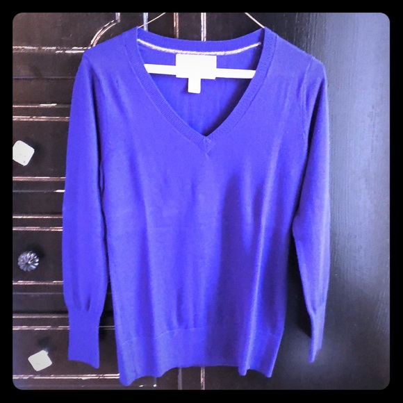Banana Republic Sweater - Picture 1 of 4